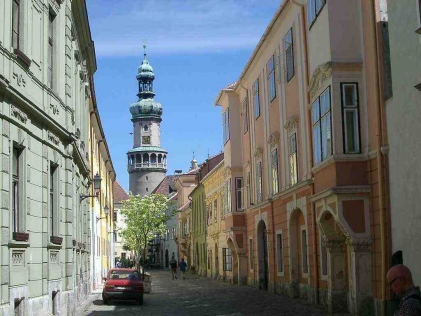 Kerékpárral a Széchenyi Kastélyhoz